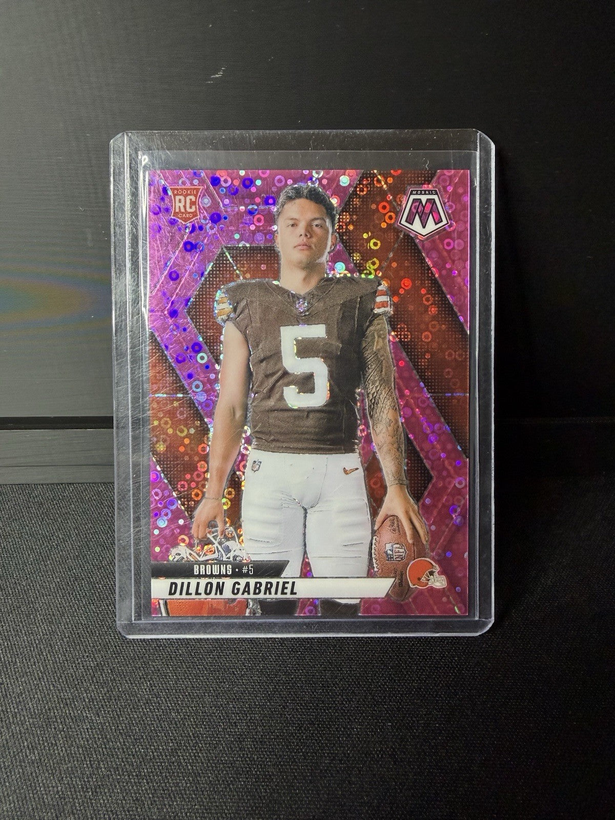 2025 Mosaic Dillon Gabriel No Huddle RC Variation #277 Pink Disco /20 Browns0