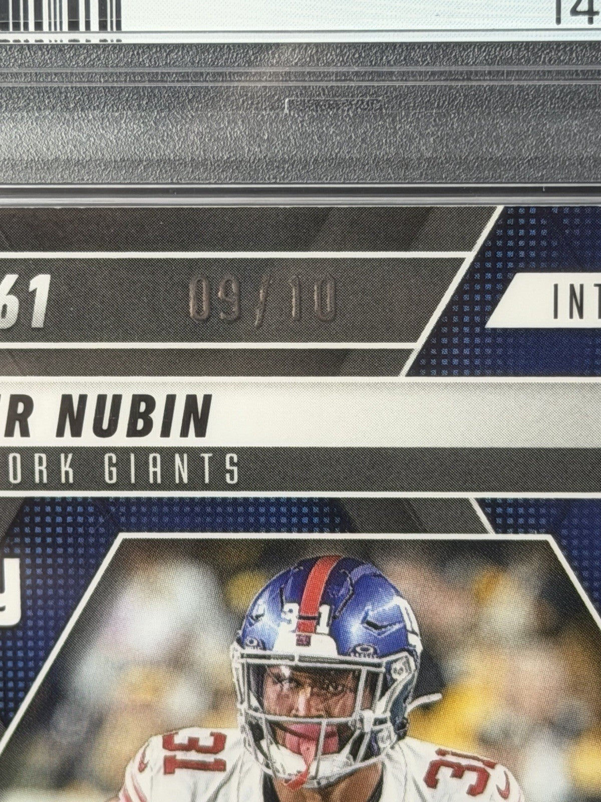 Panini 2025 Mosaic Tyler Nubin Gold No Huddle #261 PSA 9 Giants 09/102